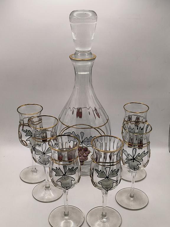 Zestaw szklany: karafka z 6 kieliszkami