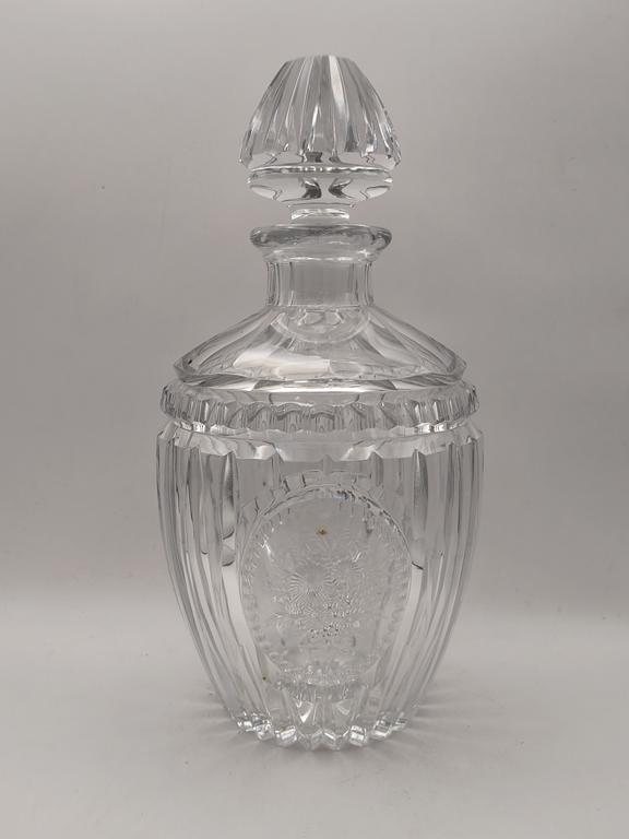 Karafka kryształowa z motywem kwiatowym