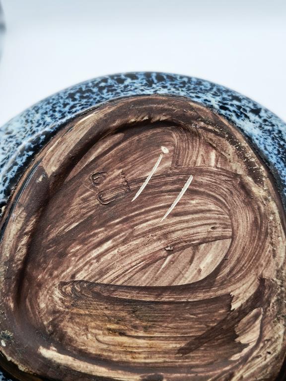 Popielnica ceramiczna z figurką małpki - Majolika