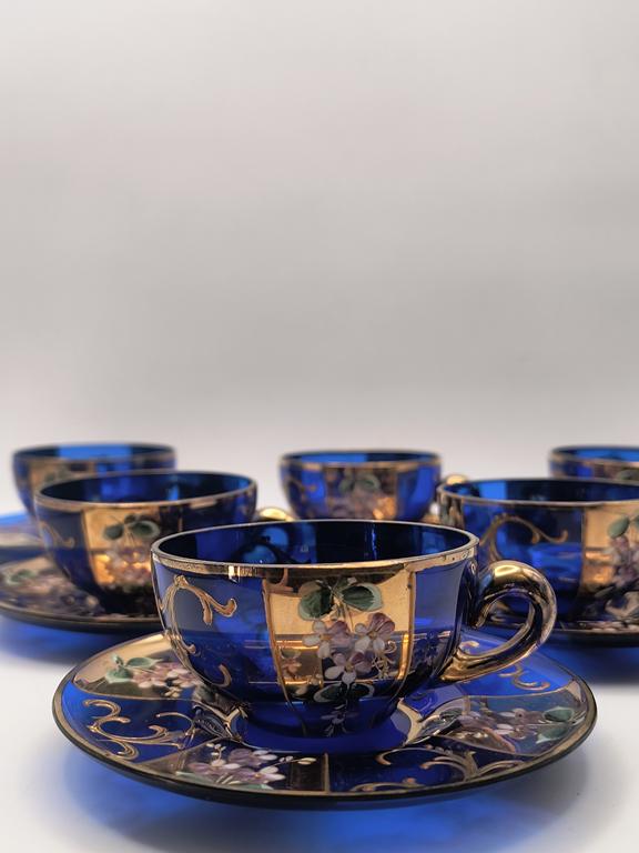 Zestaw filiżanek szklanych kobaltowych, Bohemia