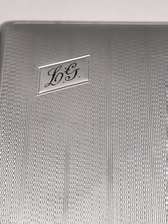 Papierośnica z monogramem