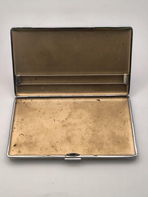 Papierośnica z monogramem