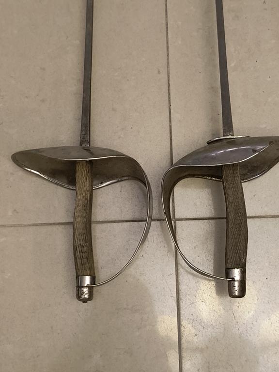 Zestaw do nauki szermierki: 2 florety/szpady