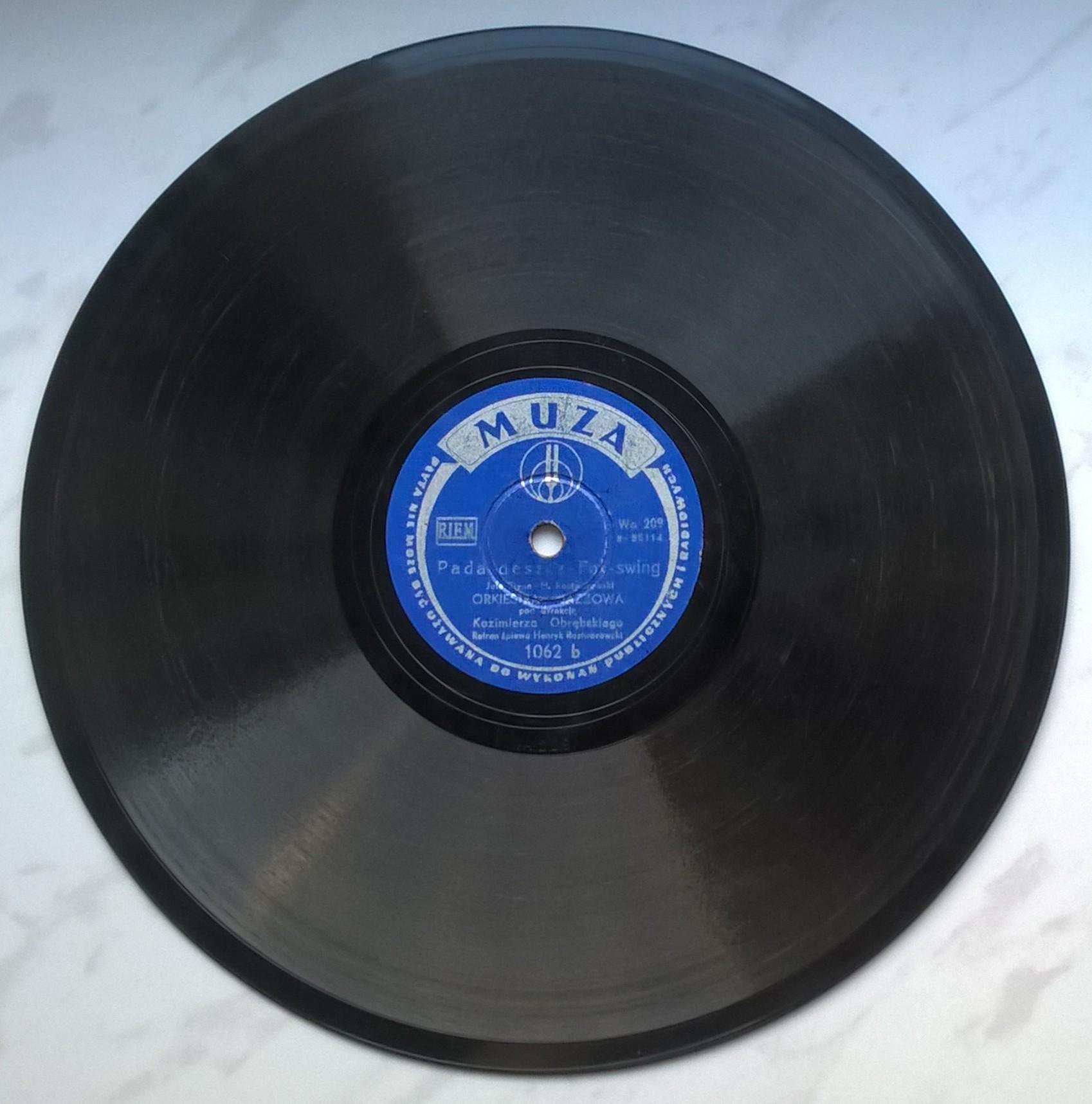 Płyta szelakowa Muza - Fox-swing: "Minut pięć" oraz "Pada deszcz"