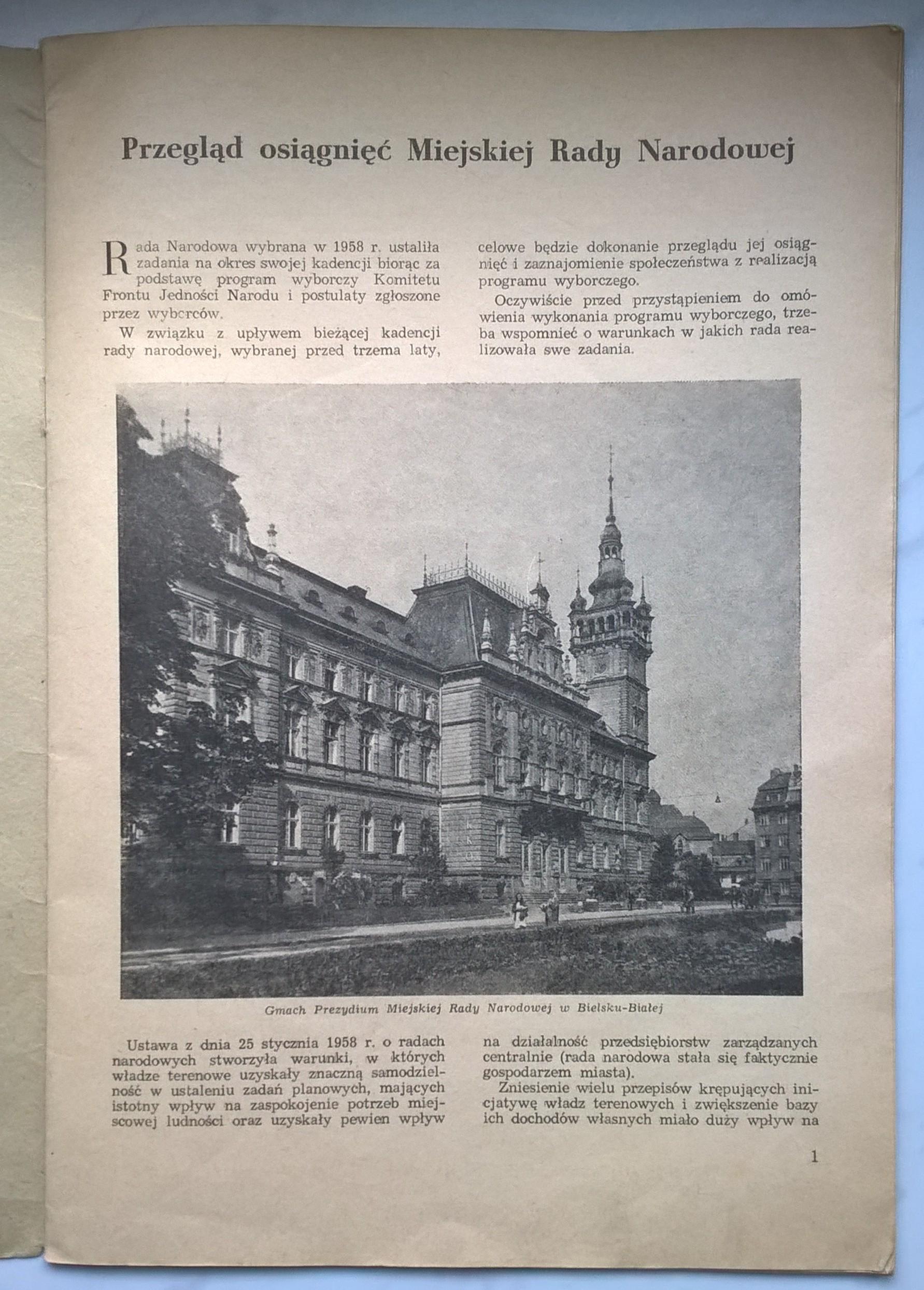Broszura "Przegląd osiągnięć Miejskiej Rady Narodowej - Bielsko-Biała, 1958-1960"