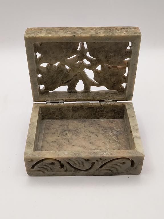 Szkatułka z kamienia - ażurowa