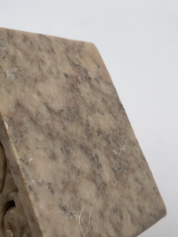 Szkatułka z kamienia - ażurowa