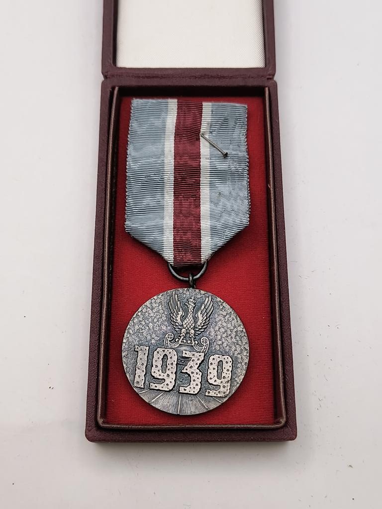 Medal „Za Udział w Wojnie Obronnej 1939 – OJCZYZNA”