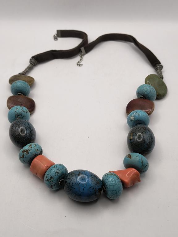 Duży naszyjnik z korali i turkusów