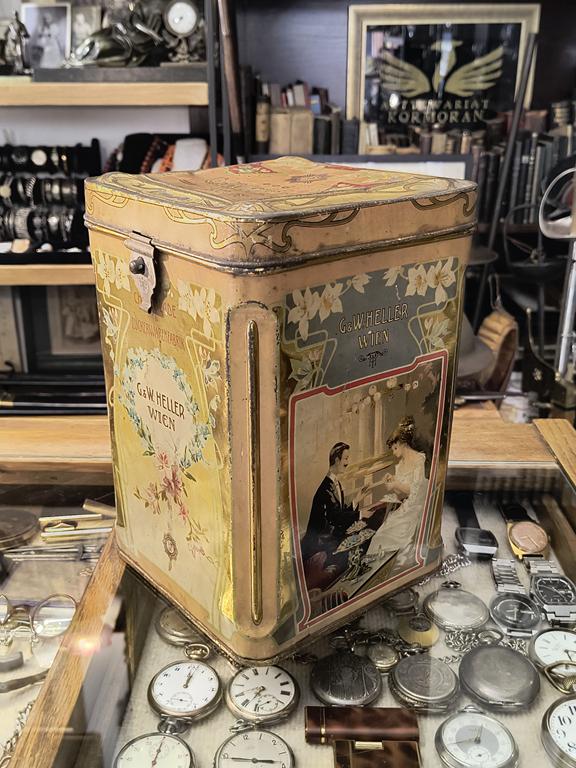 Duża puszka po słodyczach - G. & W. HELLER, WIEN (Wiedeń)