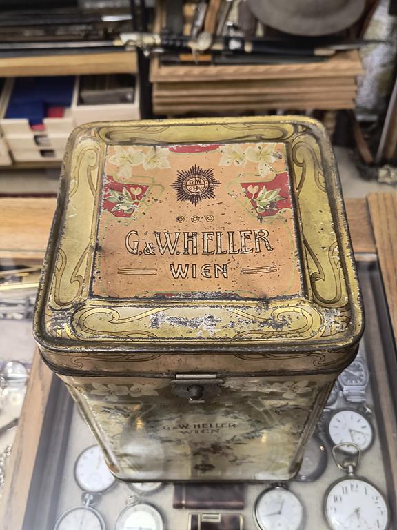 Duża puszka po słodyczach - G. & W. HELLER, WIEN (Wiedeń)