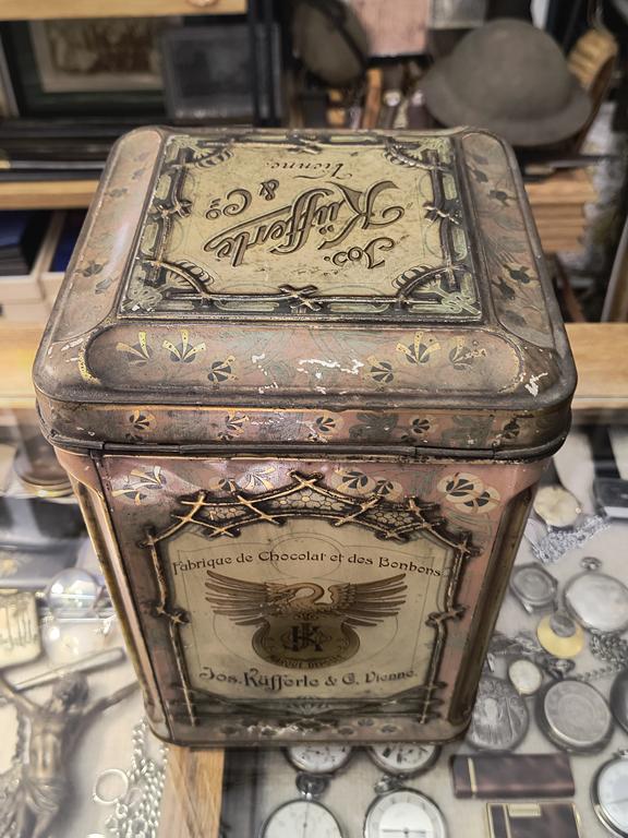 Duża puszka po słodyczach - JOS. KUFFERLE & CO, VIENNE (Wiedeń)