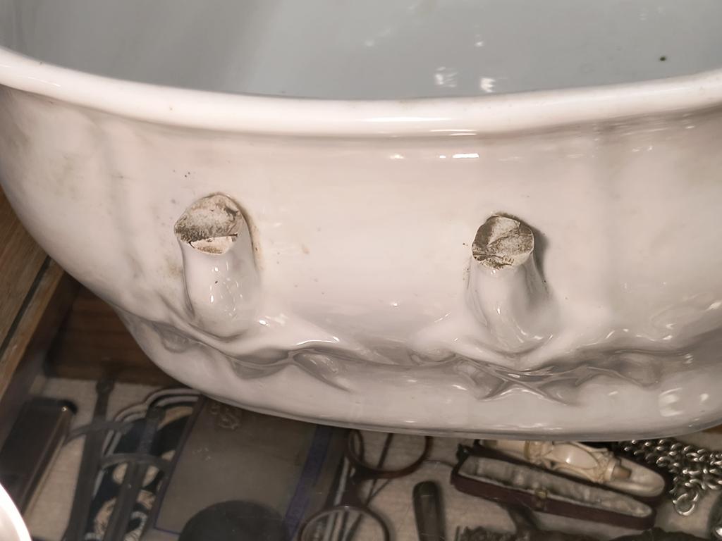 Misa-waza porcelanowa - Krzeszowice, Pałac Potockich