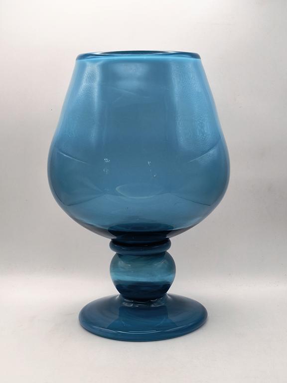 Wazon-kielich niebieski - Krakowski Instytut Szkła