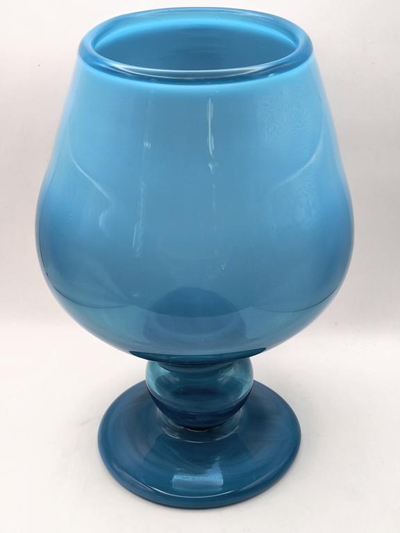 Wazon-kielich niebieski - Krakowski Instytut Szkła