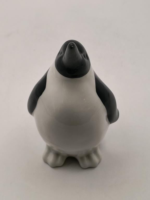 Figurka porcelanowa - pingwin