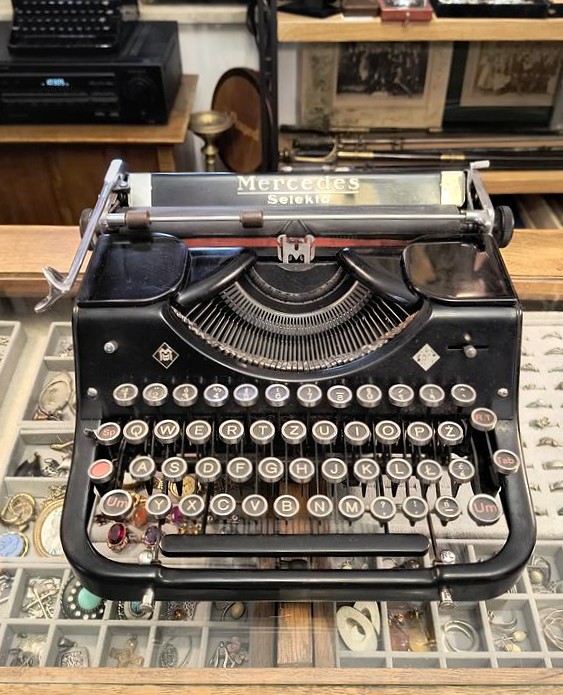 Maszyna do pisania MERCEDES Selecta