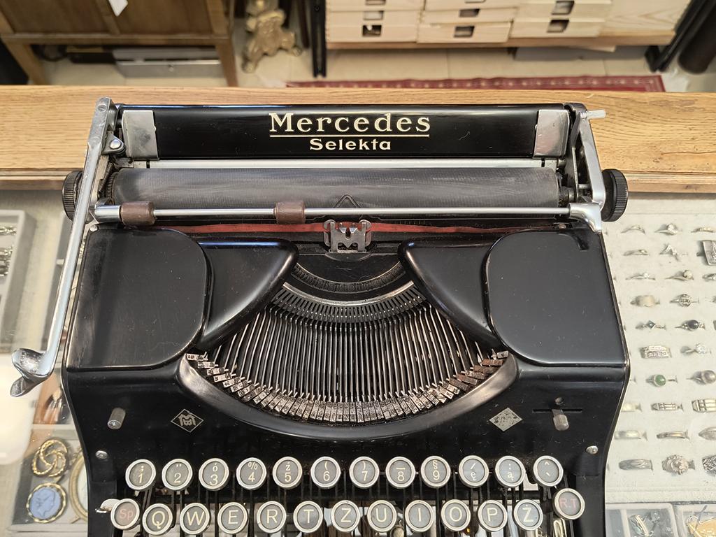 Maszyna do pisania MERCEDES Selecta