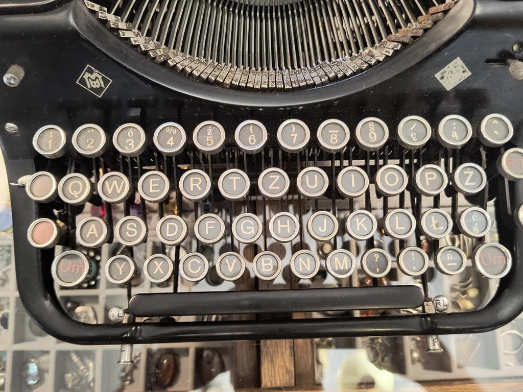 Maszyna do pisania MERCEDES Selecta