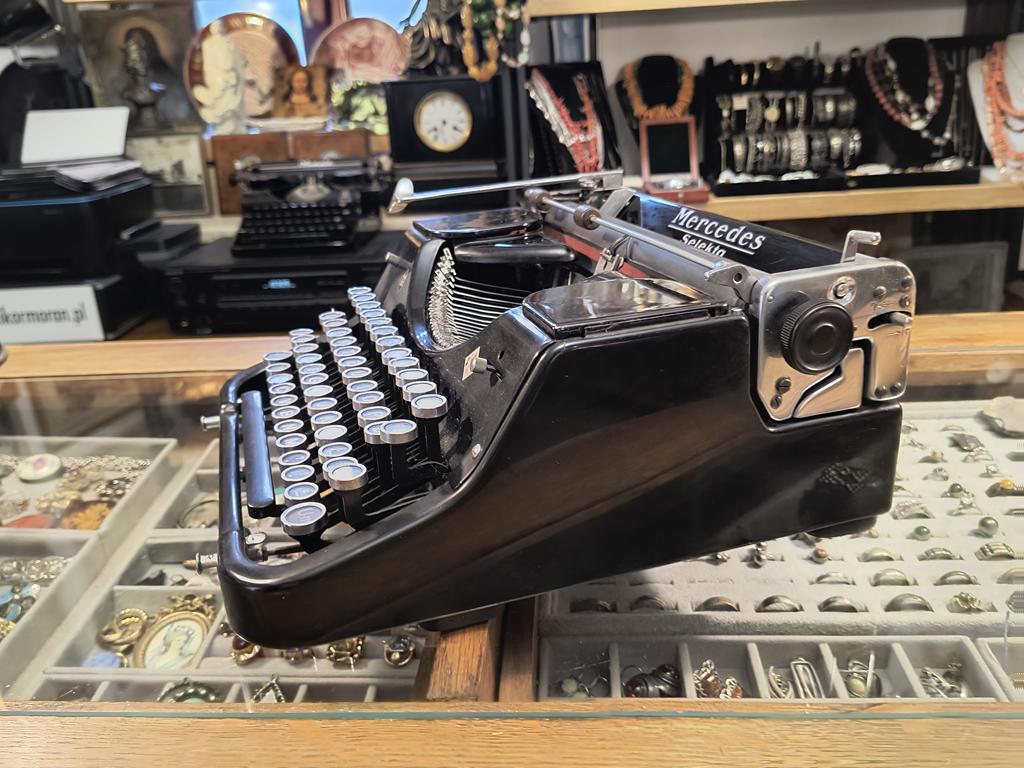 Maszyna do pisania MERCEDES Selecta