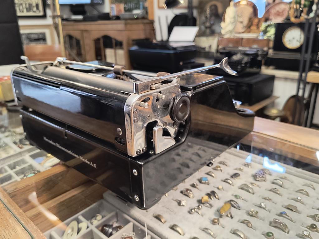 Maszyna do pisania MERCEDES Selecta