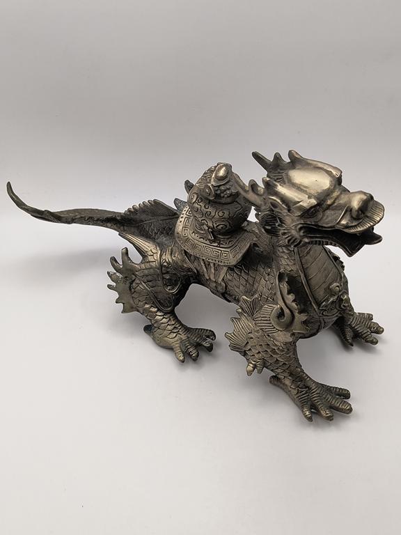 Duża figurka smoka - Chiny, XX w.