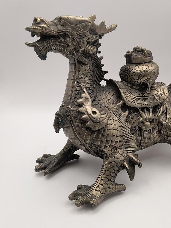 Duża figurka smoka - Chiny, XX w.