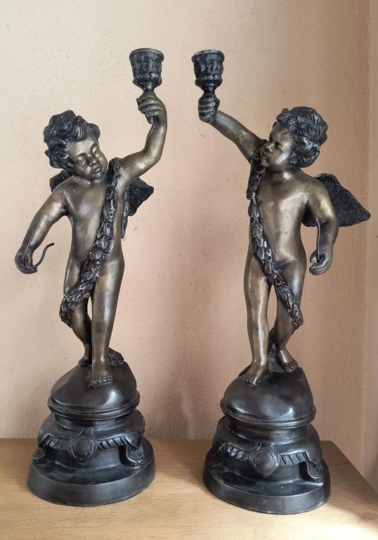 Para świeczników z brązu - anioły - sygn. CHIPARUS