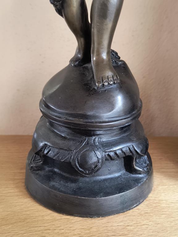 Para świeczników z brązu - anioły - sygn. CHIPARUS