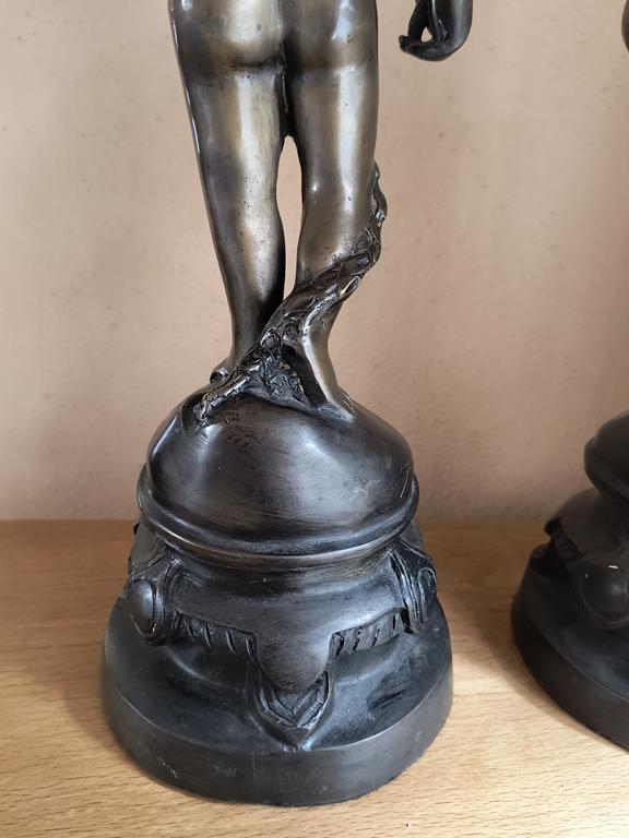 Para świeczników z brązu - anioły - sygn. CHIPARUS