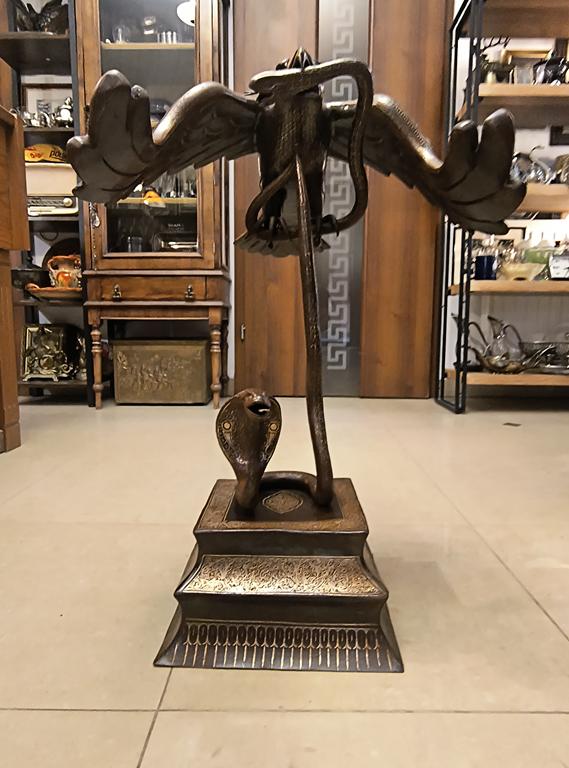 Duża figurka - orzeł z wężami - Persja