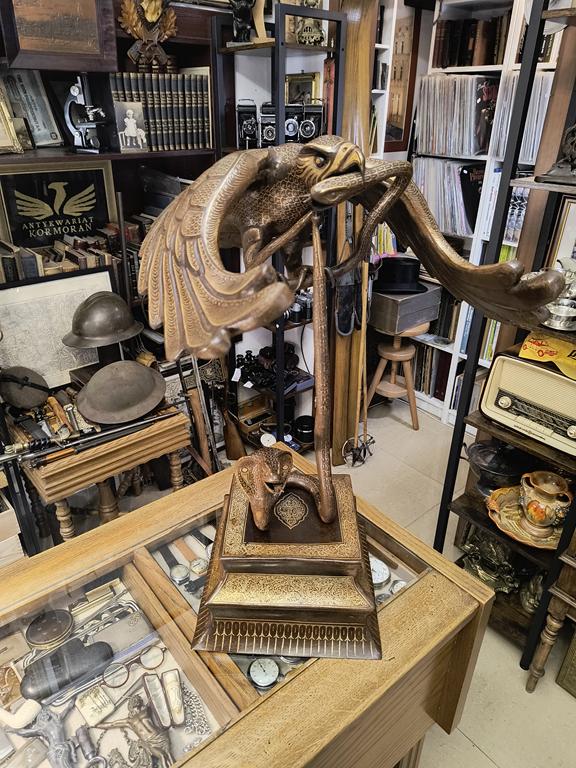 Duża figurka - orzeł z wężami - Persja