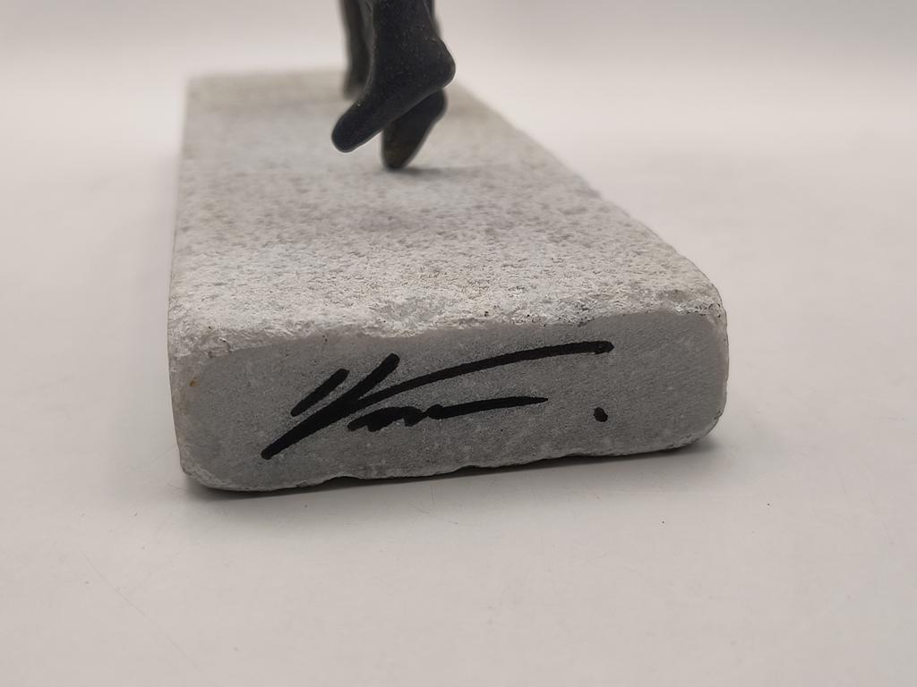 Rzeźba z brązu - Nancy Vuylsteke, Belgia