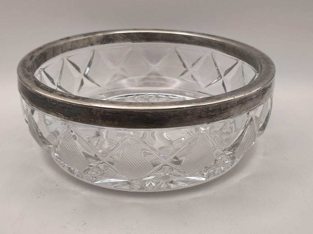 Misa kryształowa okuwana