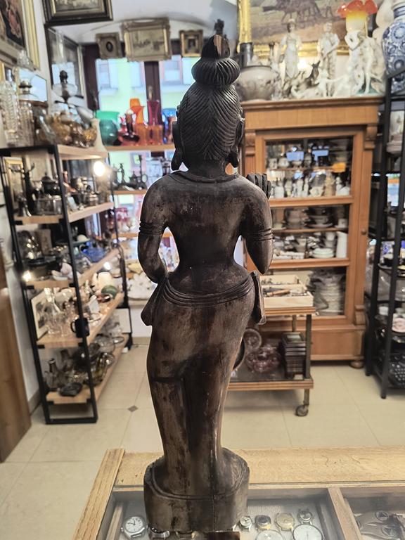 Rzeźba drewniana kobiety - Indie