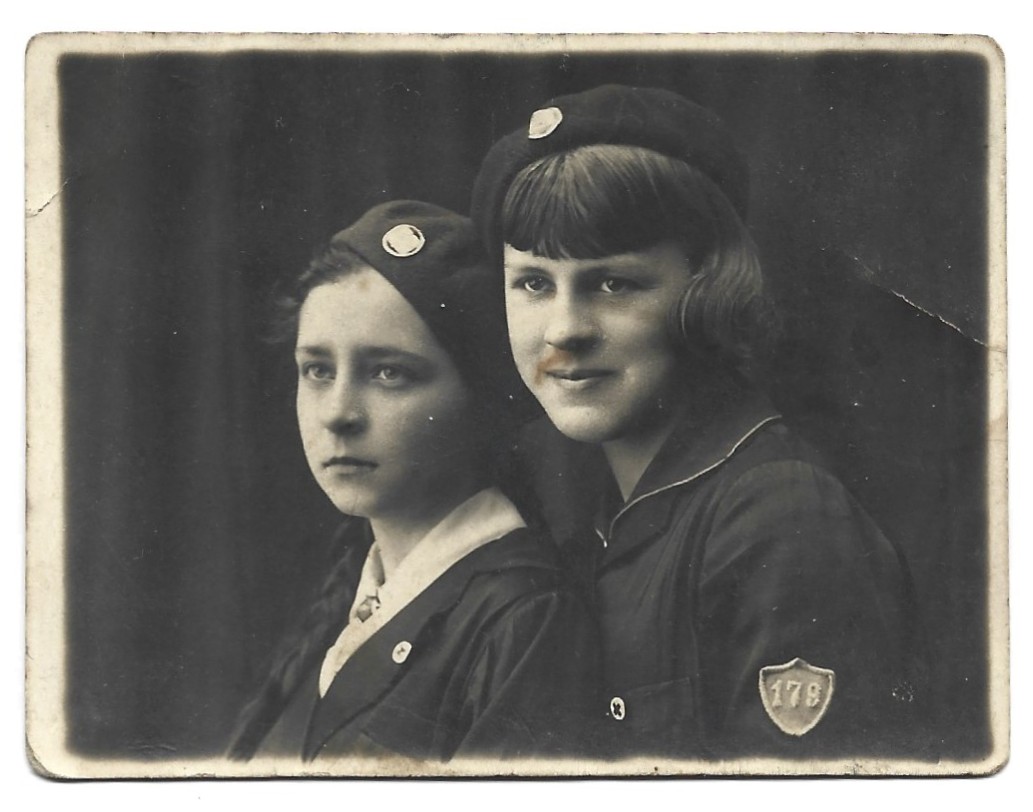 Zdjęcie - uczennice, II RP, 1935 r.