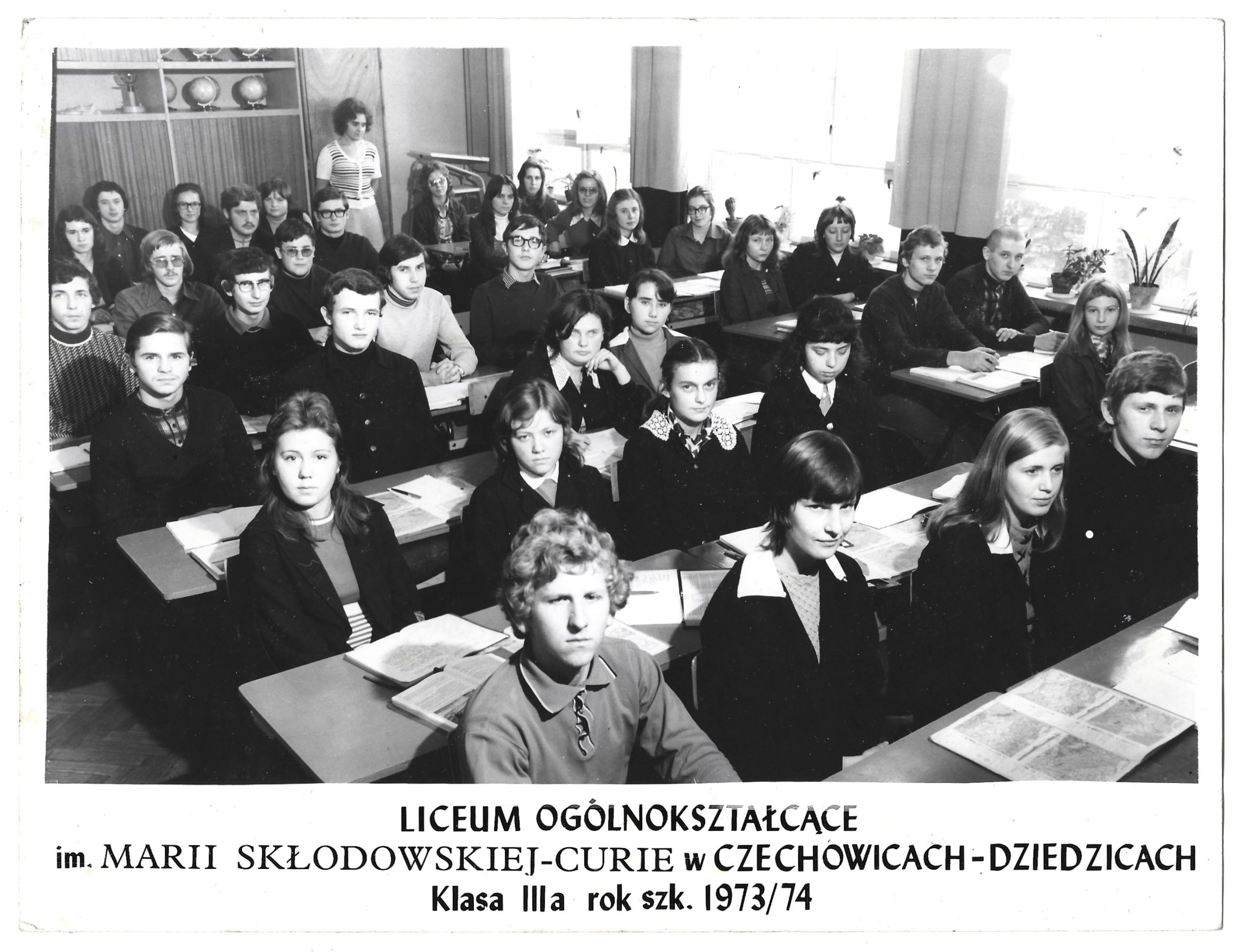 Zdjęcie uczniów - Liceum Ogólnokształcące w Czechowicach-Dziedzicach, 1973/74