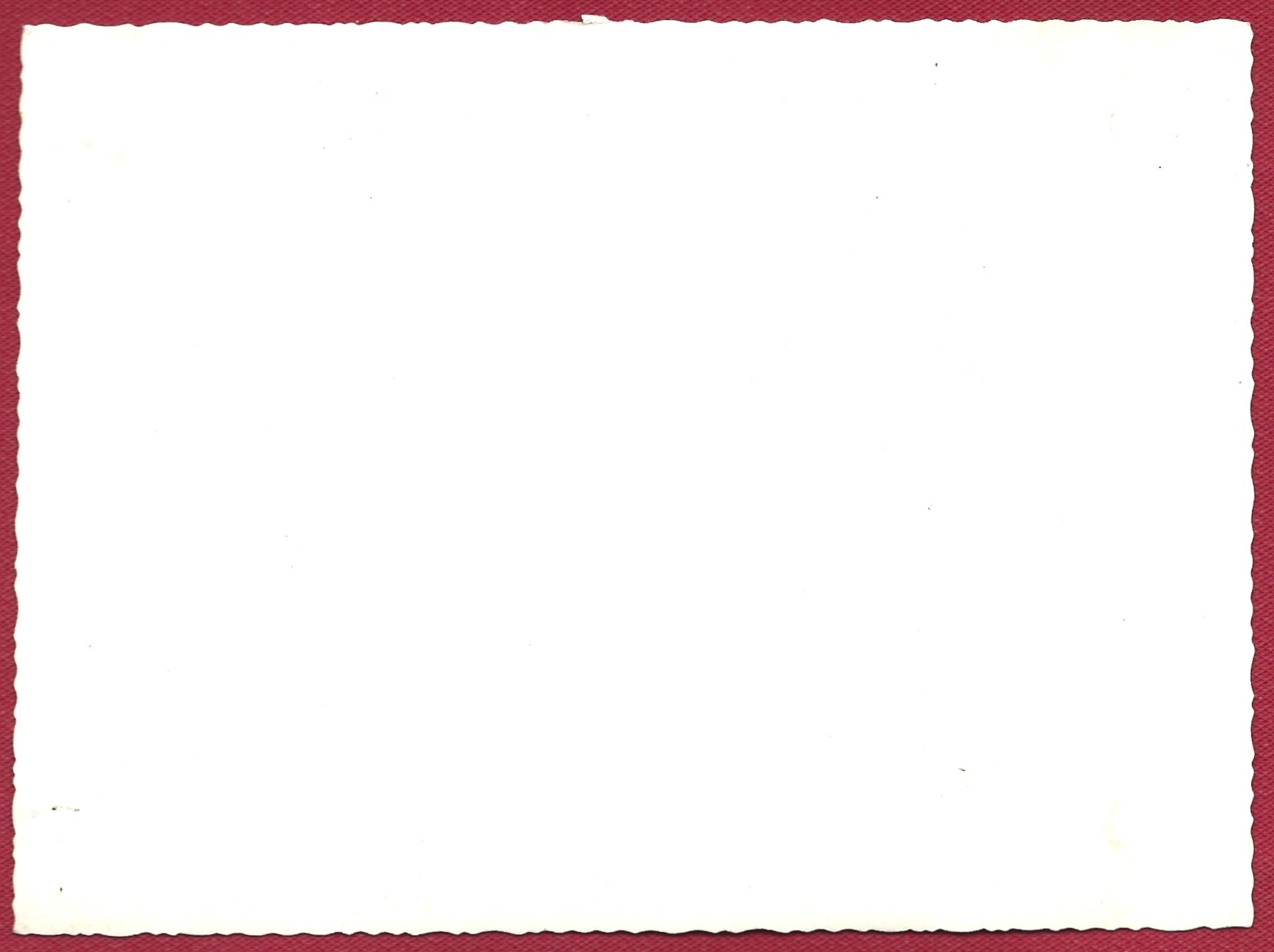 Zdjęcie – wnętrze mieszkania z fortepianem, 1900-1915