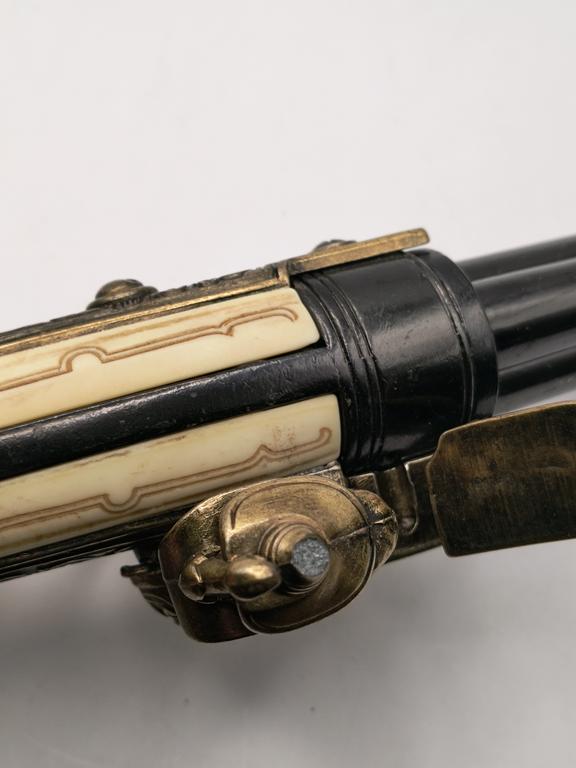 Replika pistoletu skałkowego