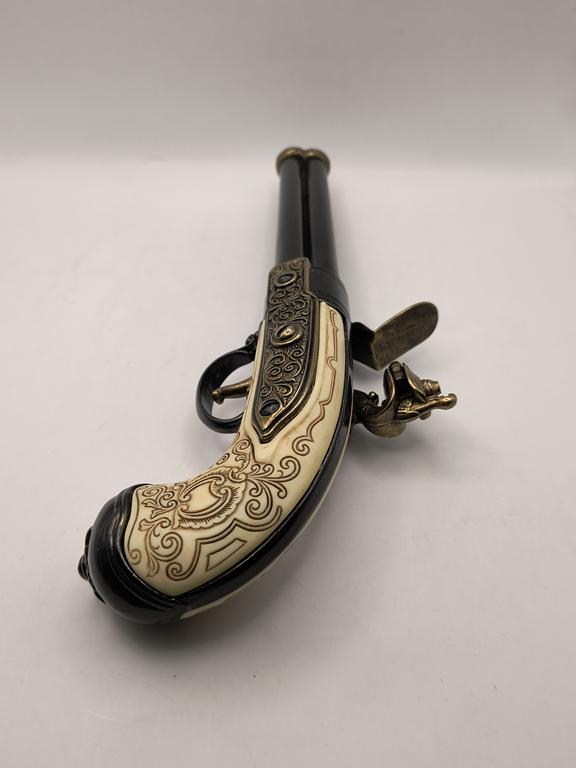 Replika pistoletu skałkowego