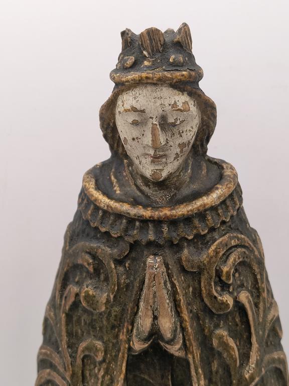 Drewniana figura - Matka Boska Skępska