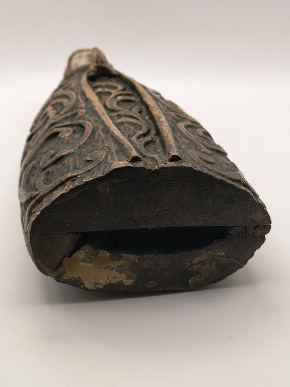 Drewniana figura - Matka Boska Skępska