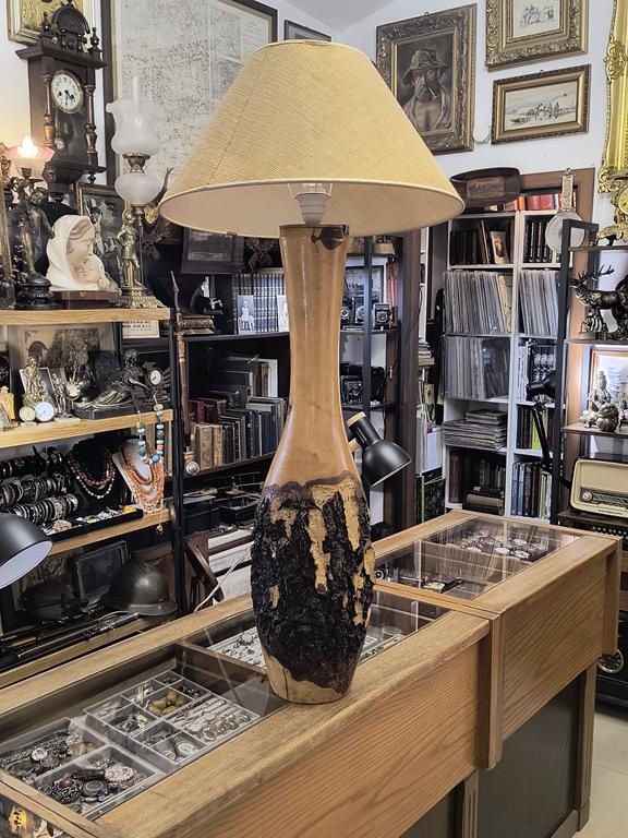 Duża lampa drewniana z abażurem, Czechy