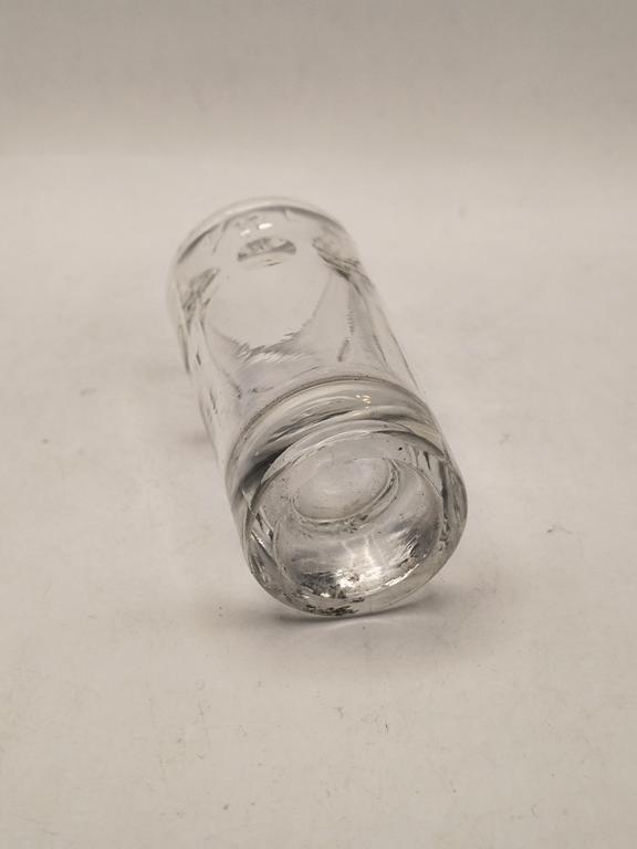 Kieliszek z grubego szkła, do wódki – karczmiak