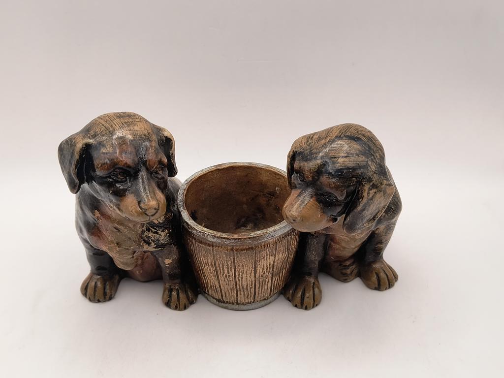 Stara ceramiczna figurka PSY, Austria