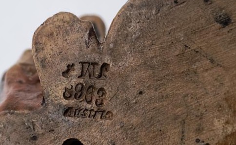 Stara ceramiczna figurka PSY, Austria