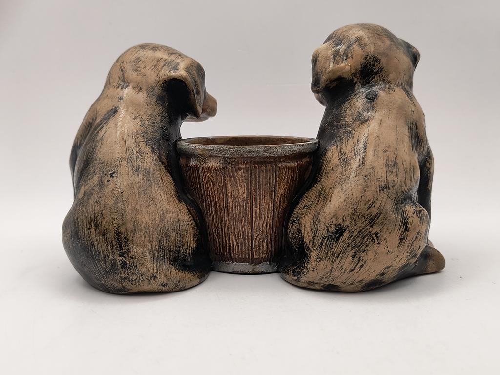 Stara ceramiczna figurka PSY, Austria