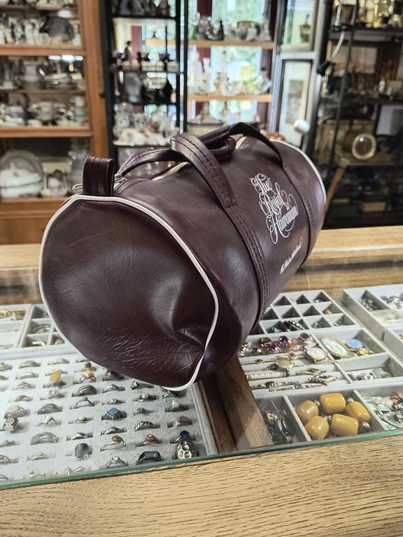 Oryginalna torba z hotelu The Royal Hawaiian w Honolulu na Hawajach