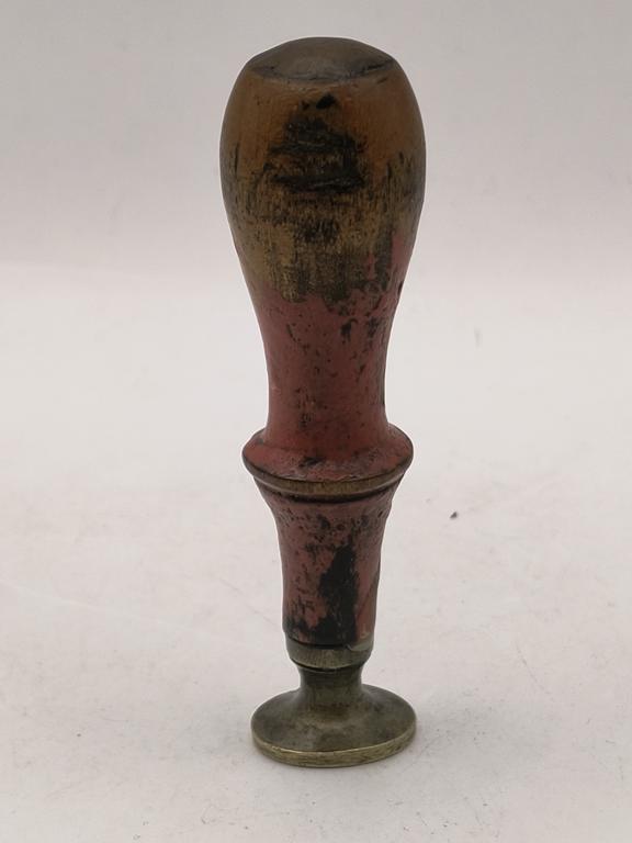 Pieczęć lakowa z monogramem