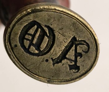 Pieczęć lakowa z monogramem